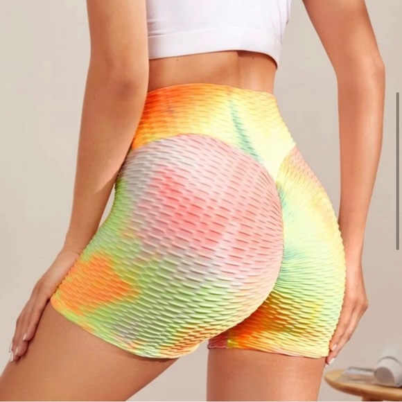 NWT Tie dye runched high waisted spandex - Picture 4 of 8